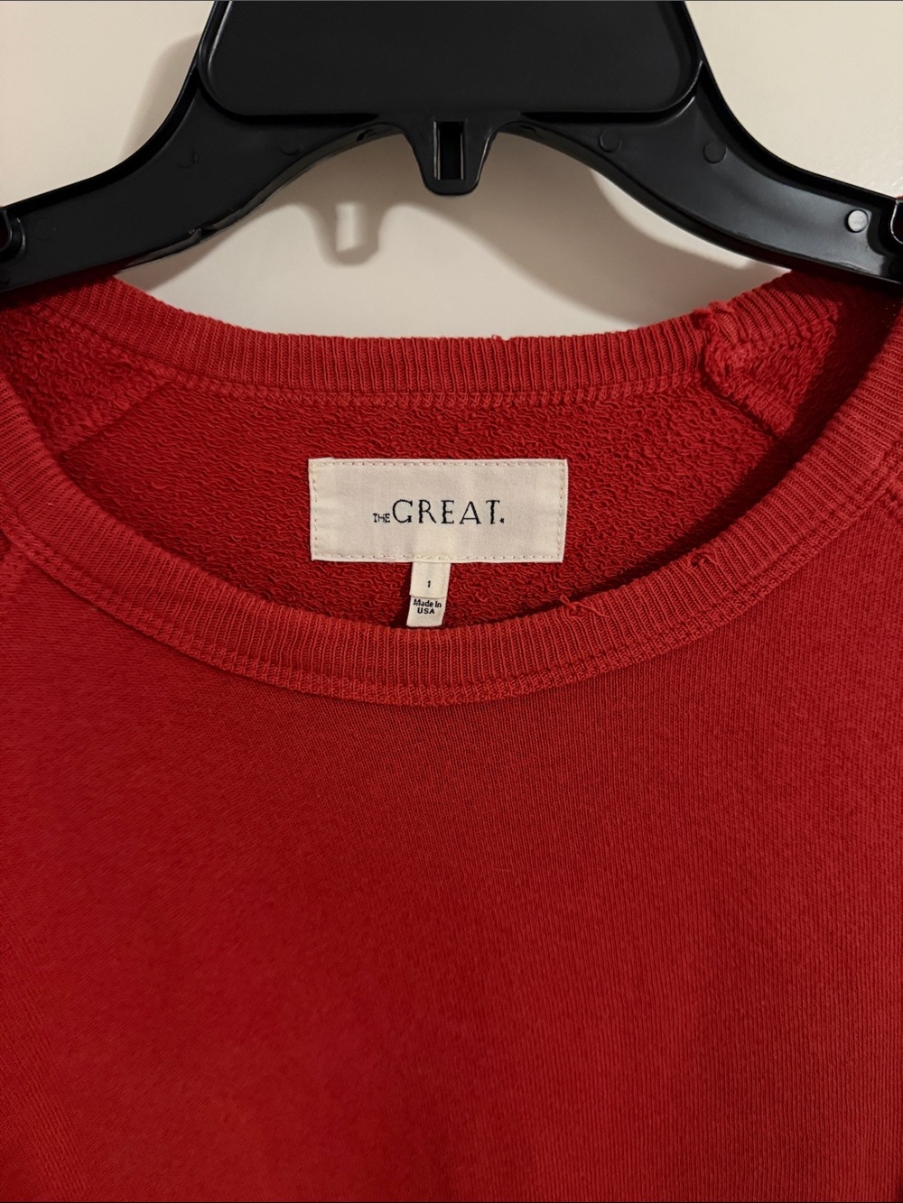 WORN ONCE THE GREAT COLLEGE SWEATSHIRT - Picture 2 of 3